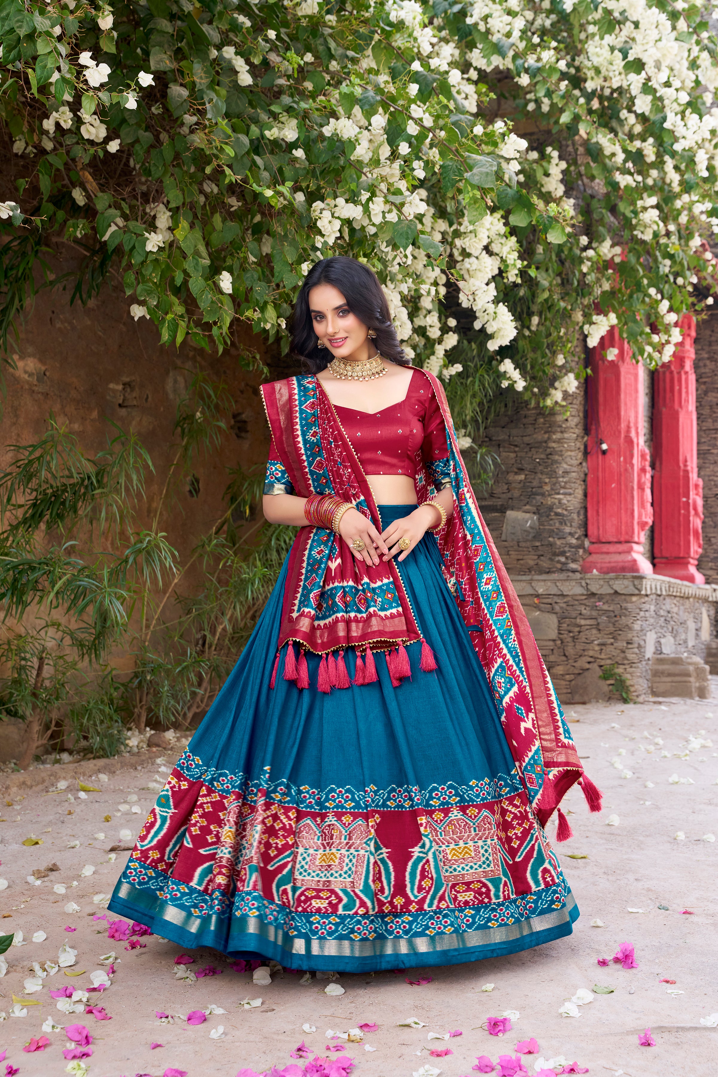 πͺ· Infuse Your Wardrobe with Southern Grace πͺ· Silk Kalamkari Print Lehenga Choli with Foil Work Border - Navratri